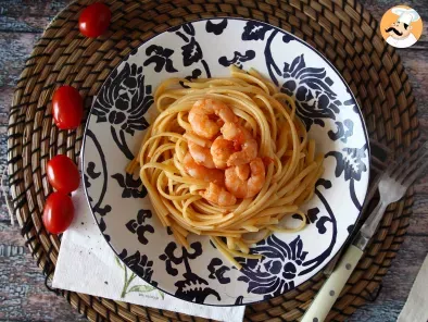 Espaguete com camarão, tomate cereja e manjericão, foto 3