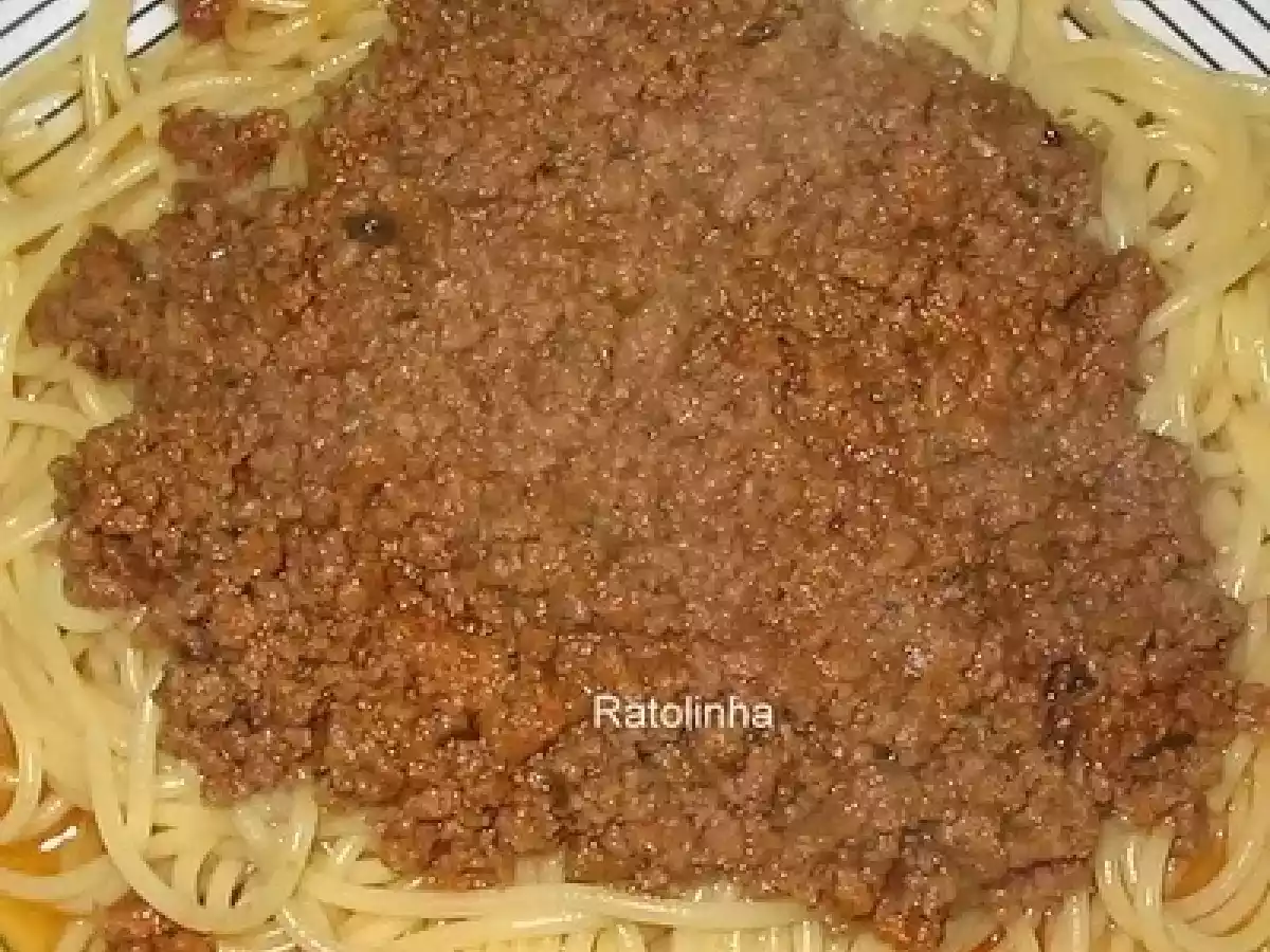 Esparguete à Bolonhesa