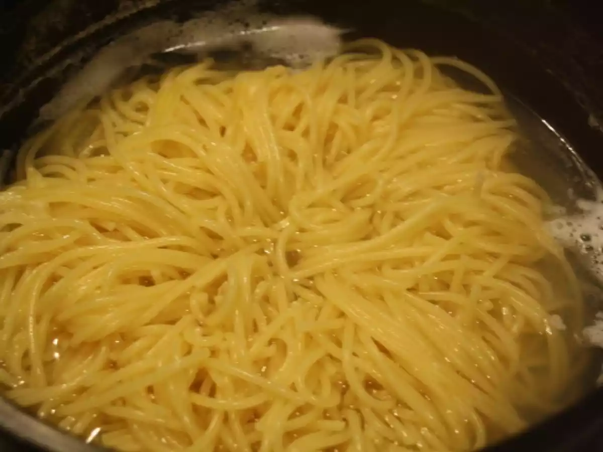 Esparguete à carbonara