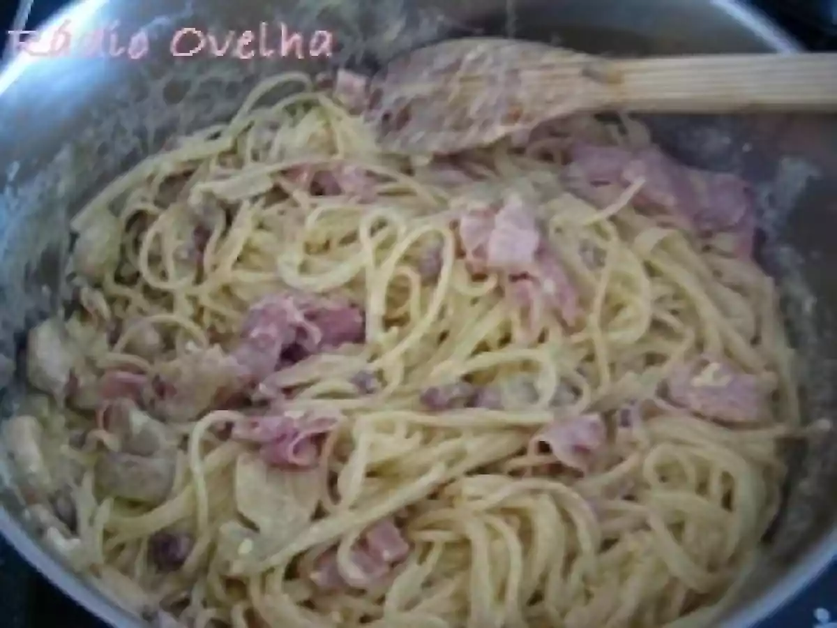 Esparguete à carbonara