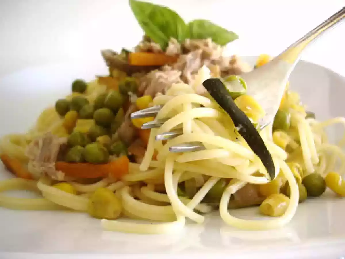 Esparguete com Atum e Legumes - foto 2