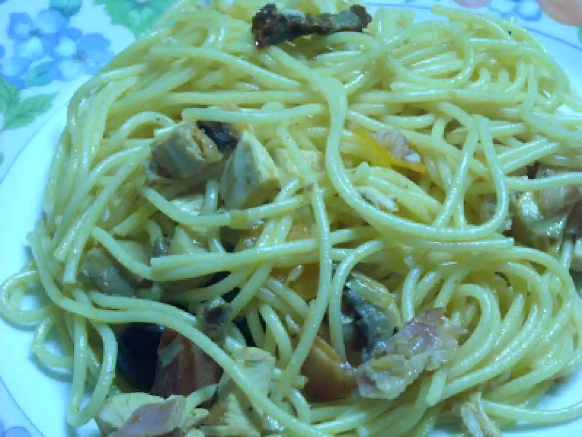 Esparguete com Frango e Salsicha - foto 2