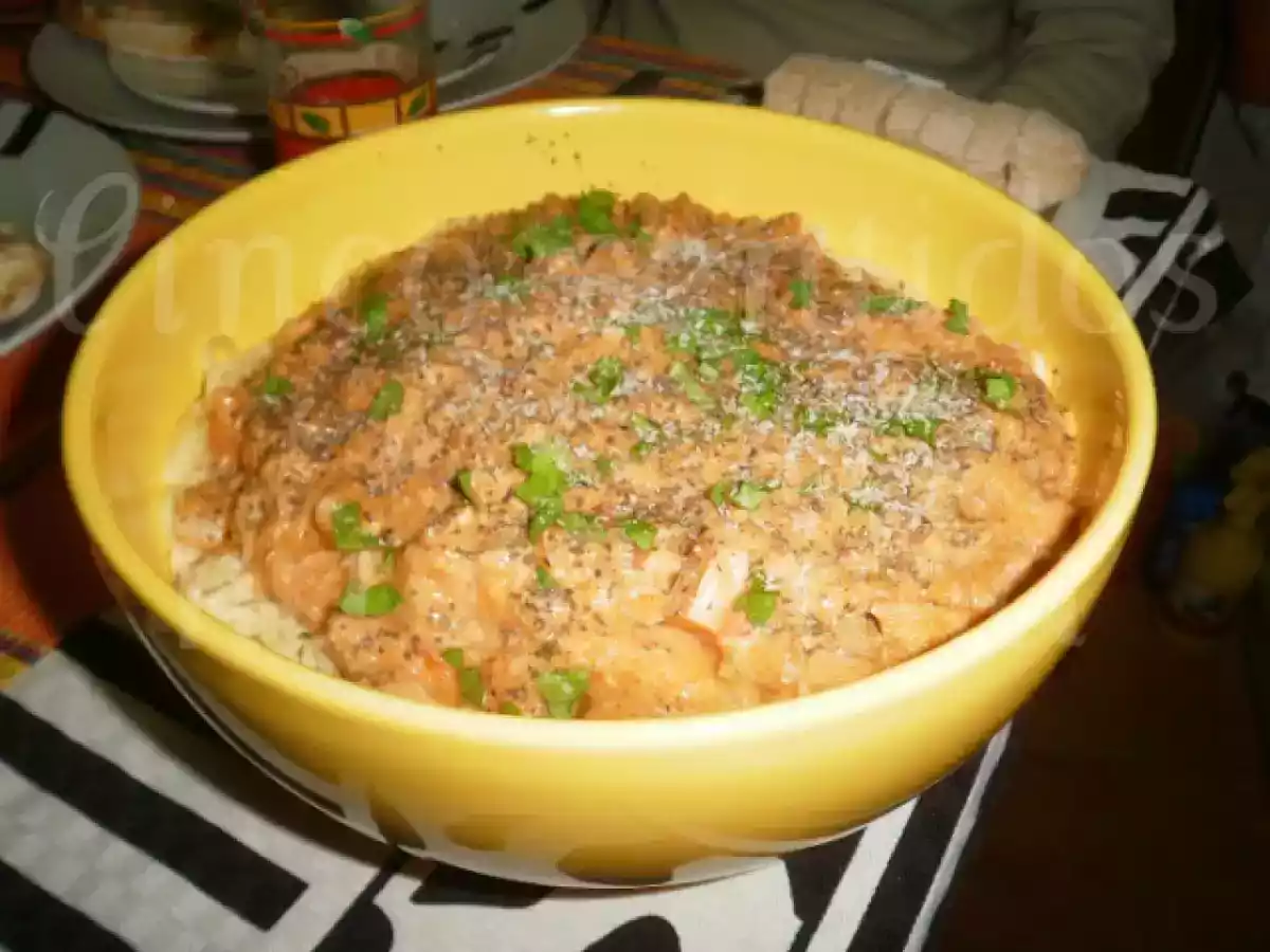 Esparguete com molho cremoso de atum