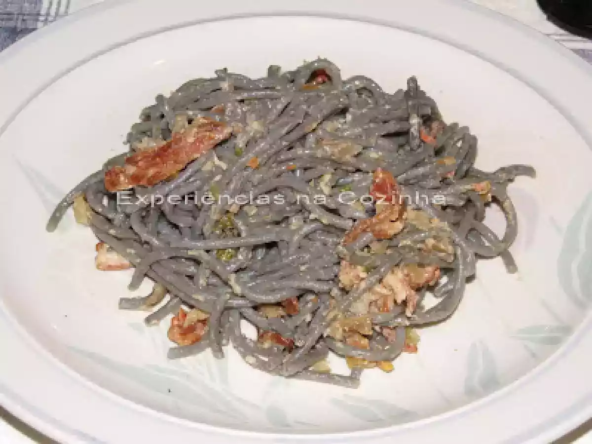 Esparguete Negro com Bacon - foto 3