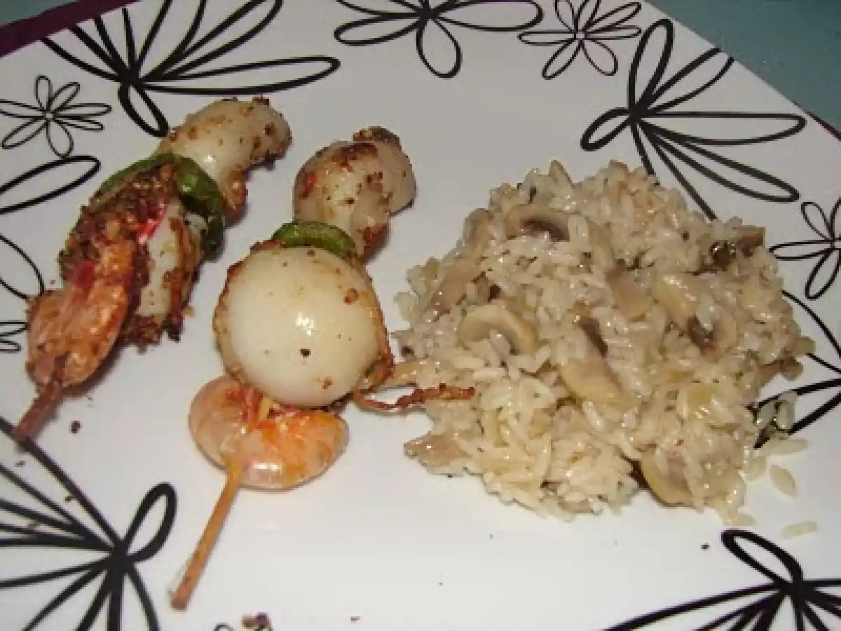 Espetadas de chocos c/ arroz de cogumelos - foto 3