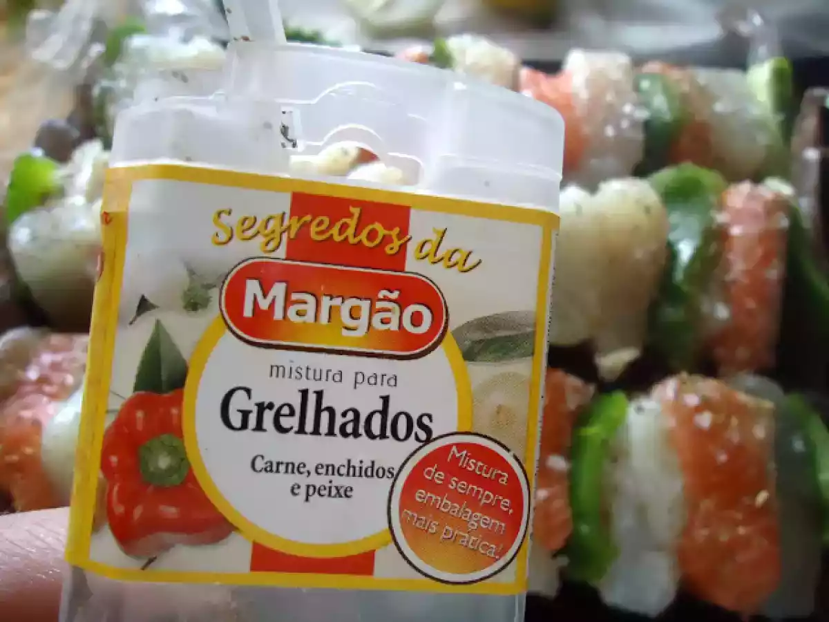 Espetadas de peixe grelhadas - foto 2