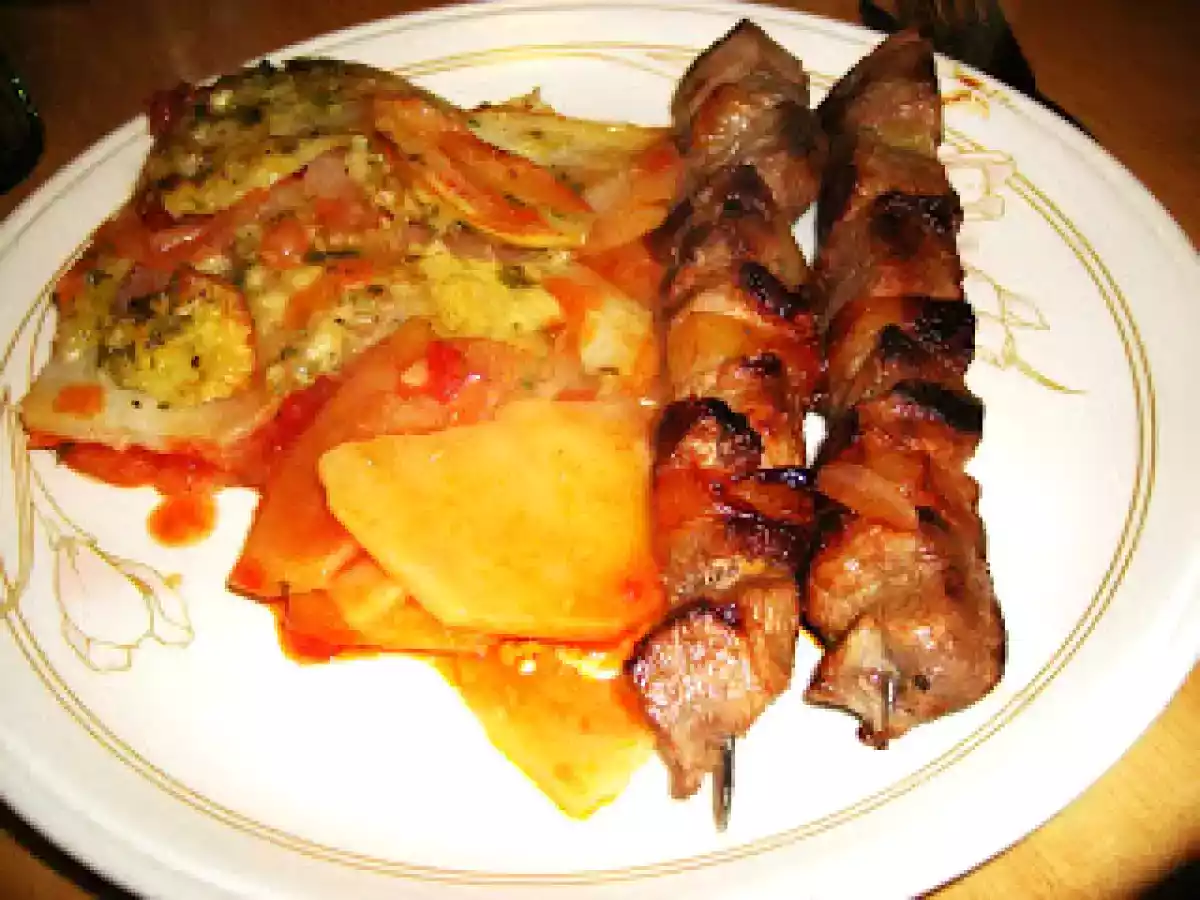 Espetadas de Porco com Ananás & Grattin de Batata