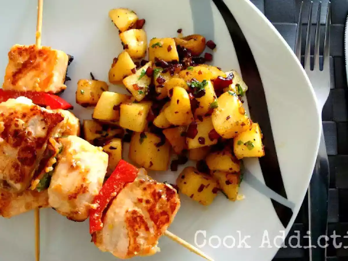 Espetadas de salmão & batatas salteadas com bacon