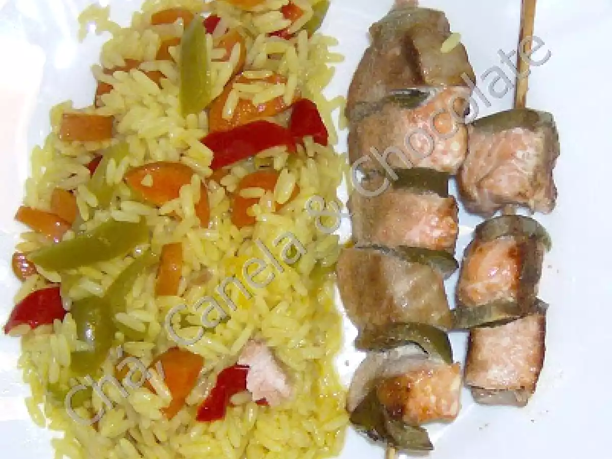 Espetadas de Salmão c/ Arroz de Legumes