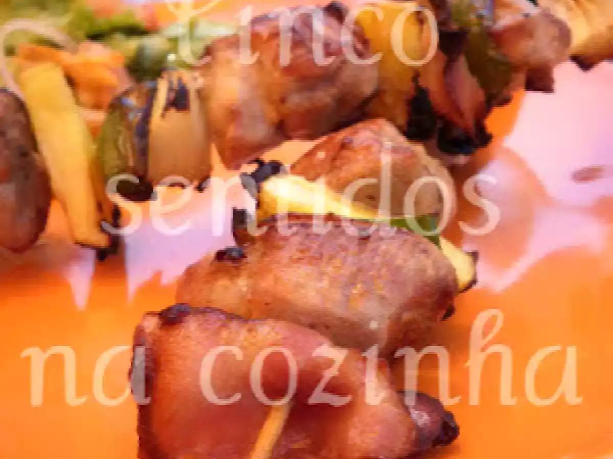 Espetadas de vaca com bacon e ananás - foto 2