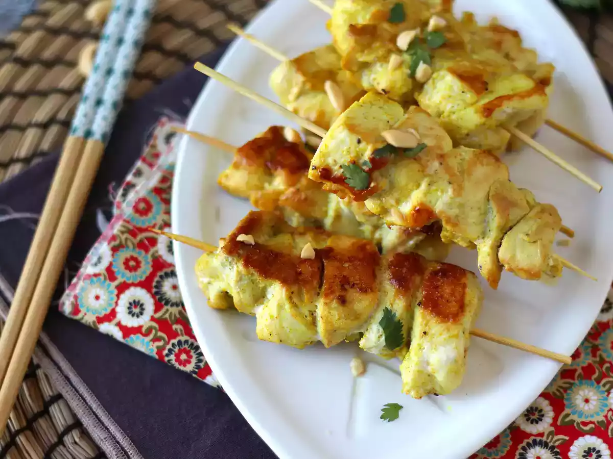 Espetinhos de frango com molho satay, uma viagem culinária à Ásia! - foto 3