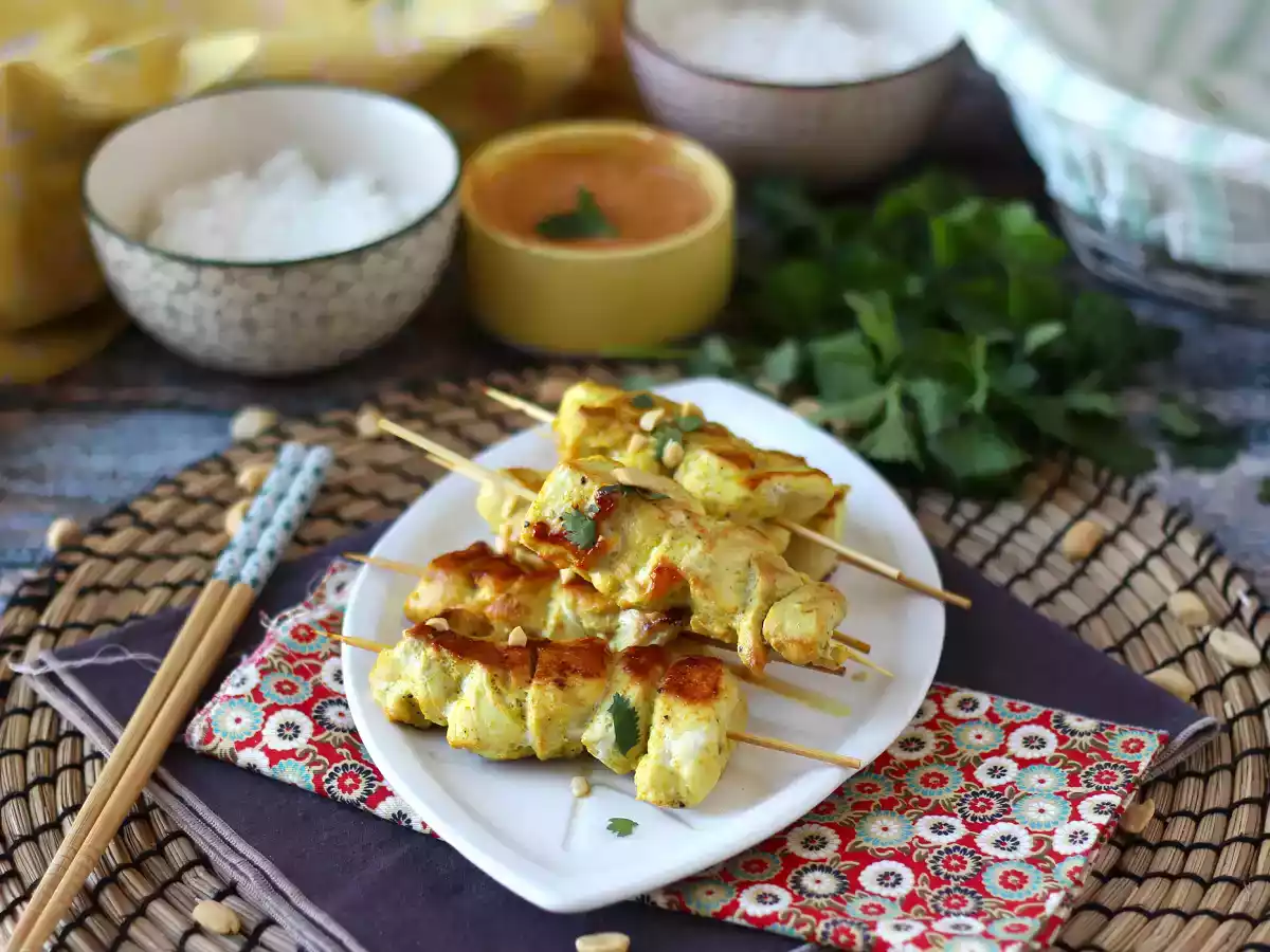 Espetinhos de frango com molho satay, uma viagem culinária à Ásia! - foto 4