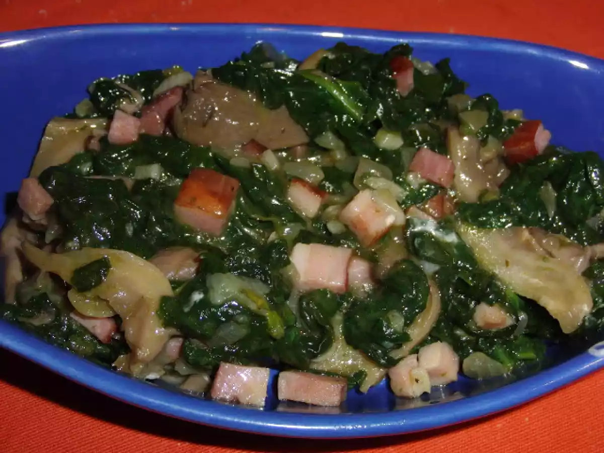 Espinafres com pleurotus e bacon