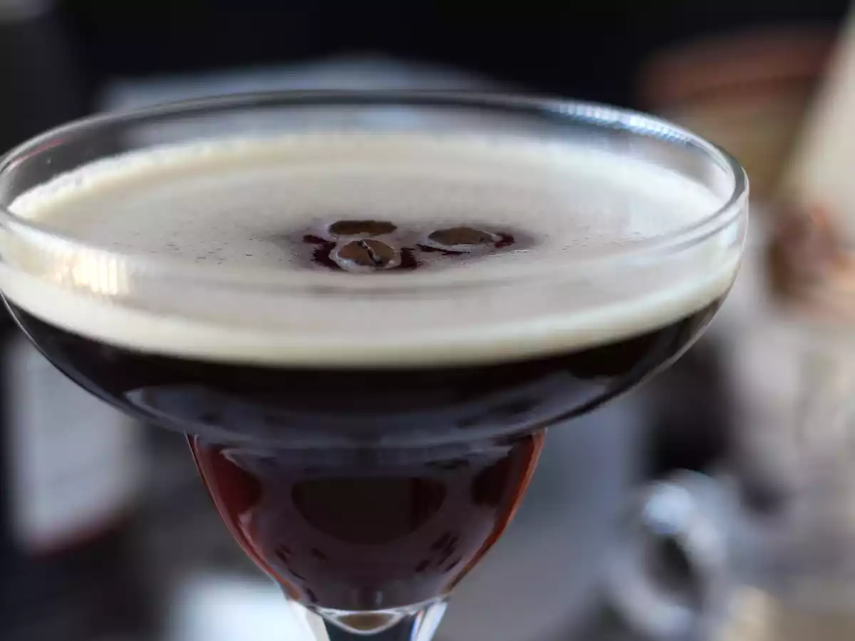 Espresso Martini, o melhor coquetel de café com vodka - foto 5