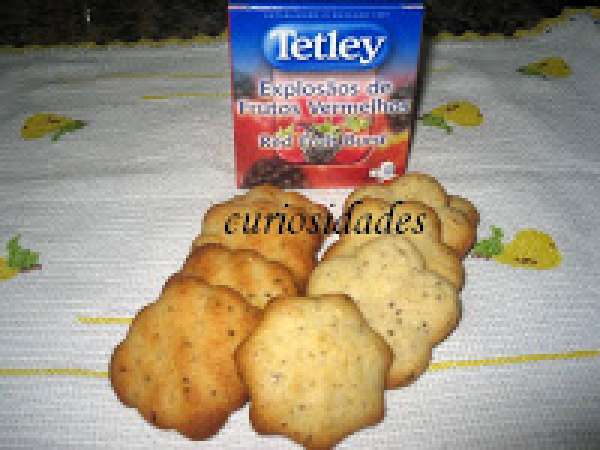 Explosão de frutos vermelhos tea cookies