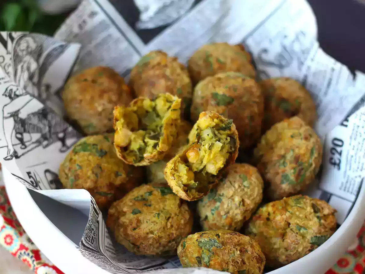 Falafels na Air Fryer, o bolinho de grão de bico crocante e sem fritura!