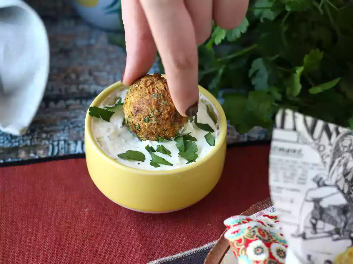 Falafels na Air Fryer, o bolinho de grão de bico crocante e sem fritura! - foto 2