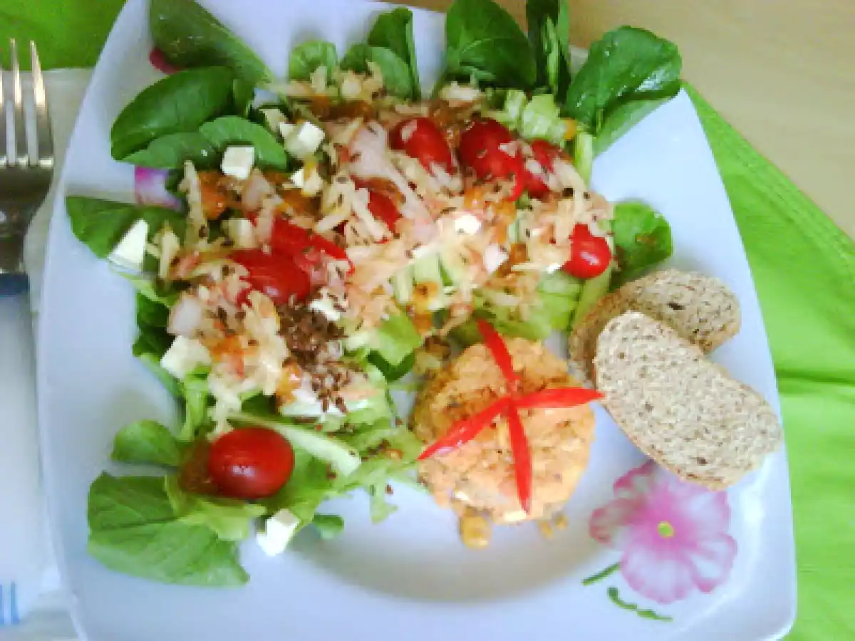 Farofa molhada e salada tudibom - foto 2