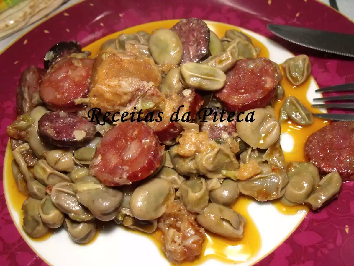 Favas guisadas com enchidos