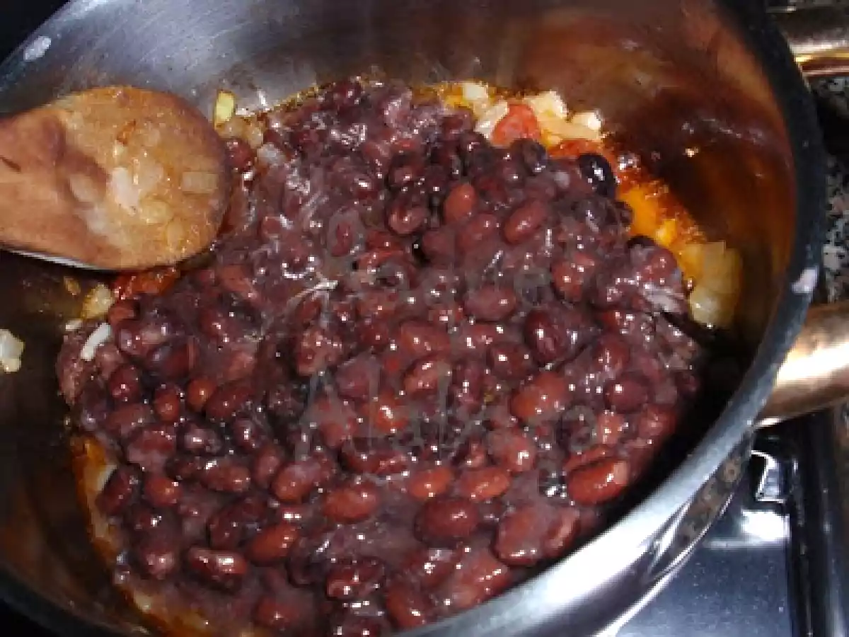 Feijão Preto com Morcela e Linguiça - foto 5