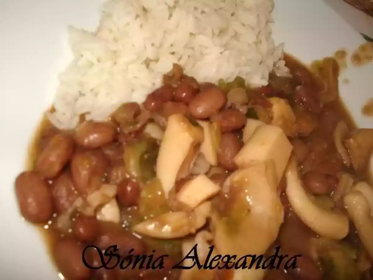 FEIJOADA DE CHOCOS COM COUVE LOMBARDA...