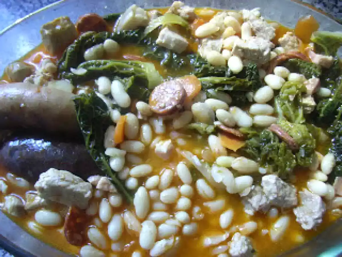 Feijoada de feijão branco.