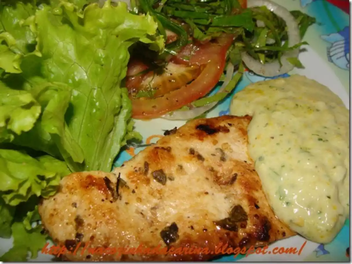 Filé de Frango Grelhado com Creme de Milho
