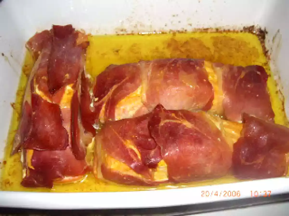 Filé de Salmão Assado com Presunto Cru