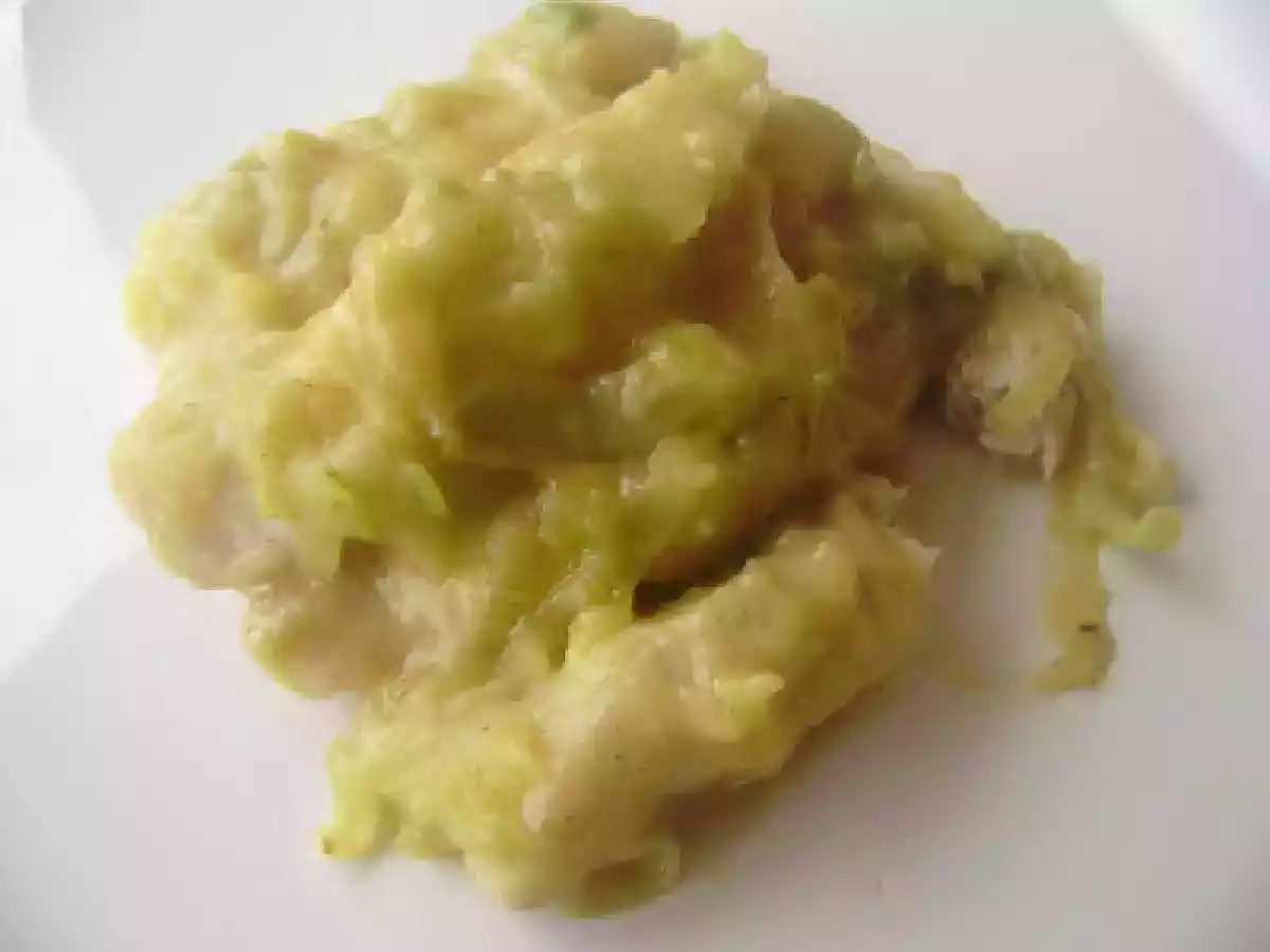 Filé de Tambaqui com Alho-Poró e Bechamel de Laranja