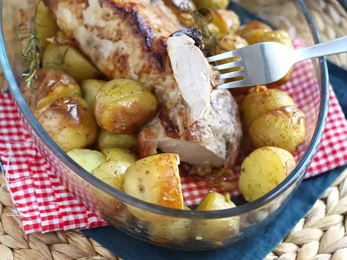 Filé mignon suíno ao forno com batatas douradas - foto 4