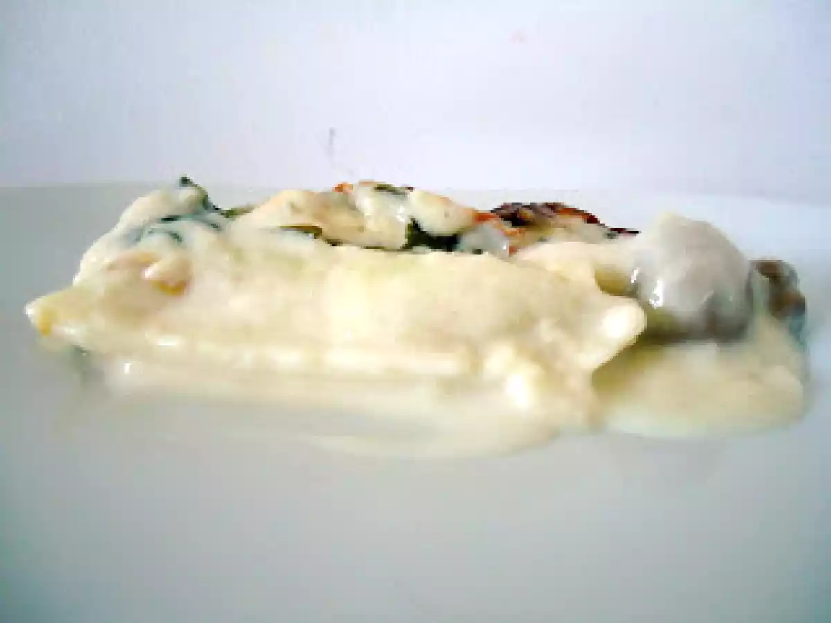 Filetes de Pescada Gratinados com Espinafres e Cogumelos