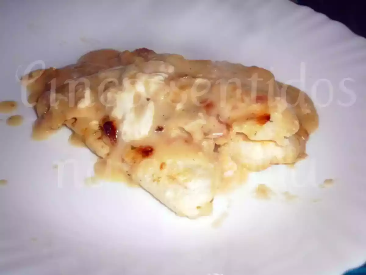 Filetes de pescada gratinados com sopa de cebola - foto 2