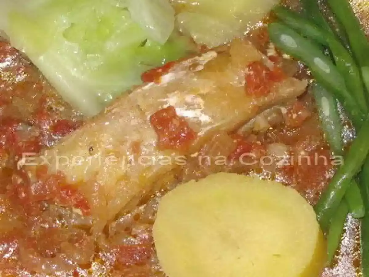 Filetes em Tomatada - foto 3