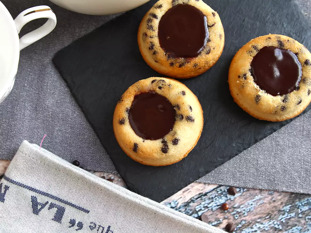 Financiers tigrados recheados com chocolate - foto 6