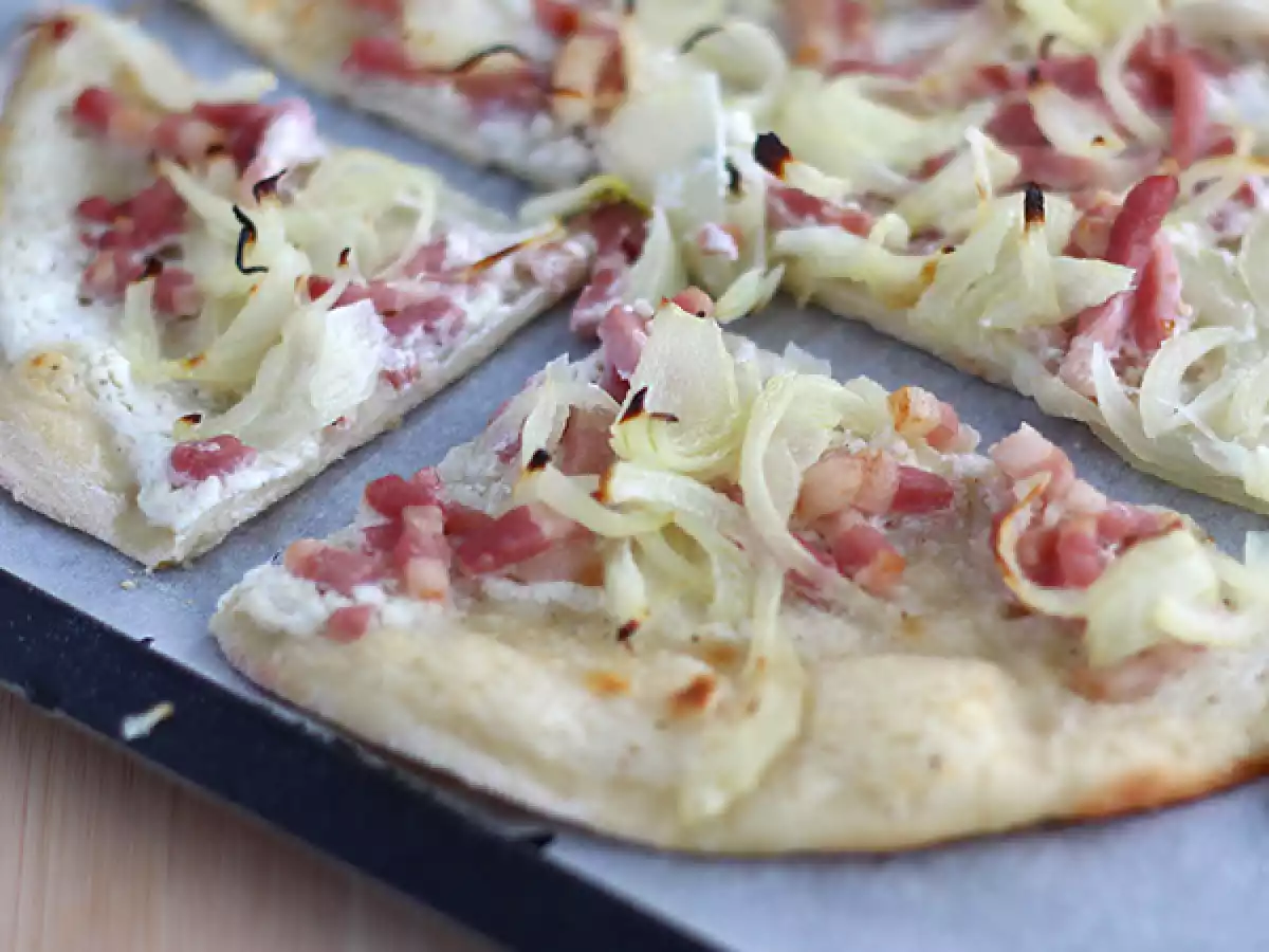Flammekuche, pizza alsaciana - foto 2