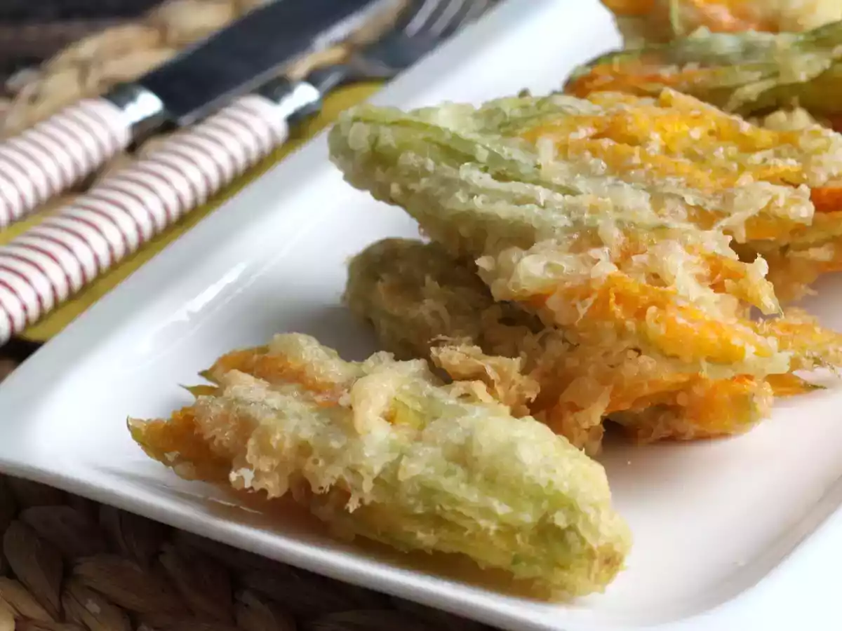 Flor de abobrinha frita, a receita italiana feita com água gasosa! - foto 5