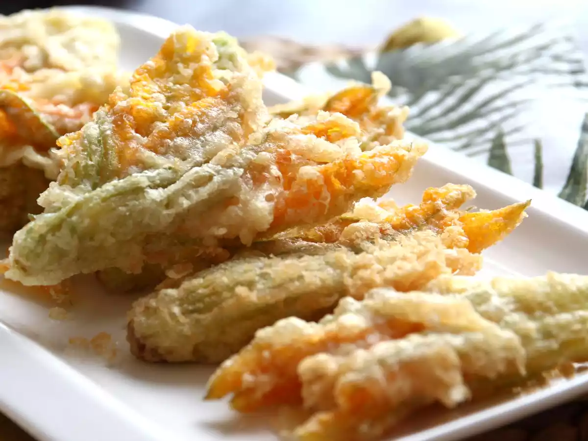 Flor de abobrinha frita, a receita italiana feita com água gasosa! - foto 6