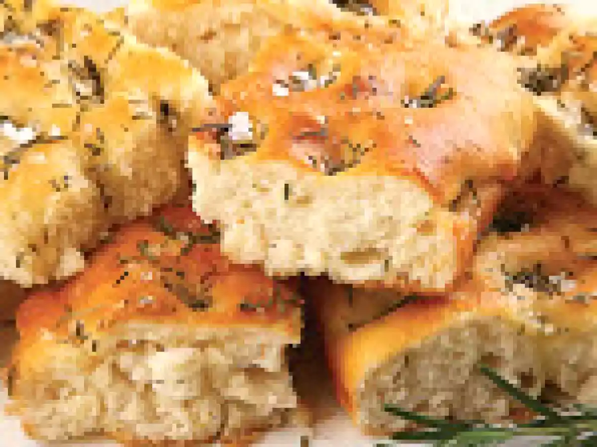 Focaccia Clássica com Alecrim e Sal Grosso (vegana)