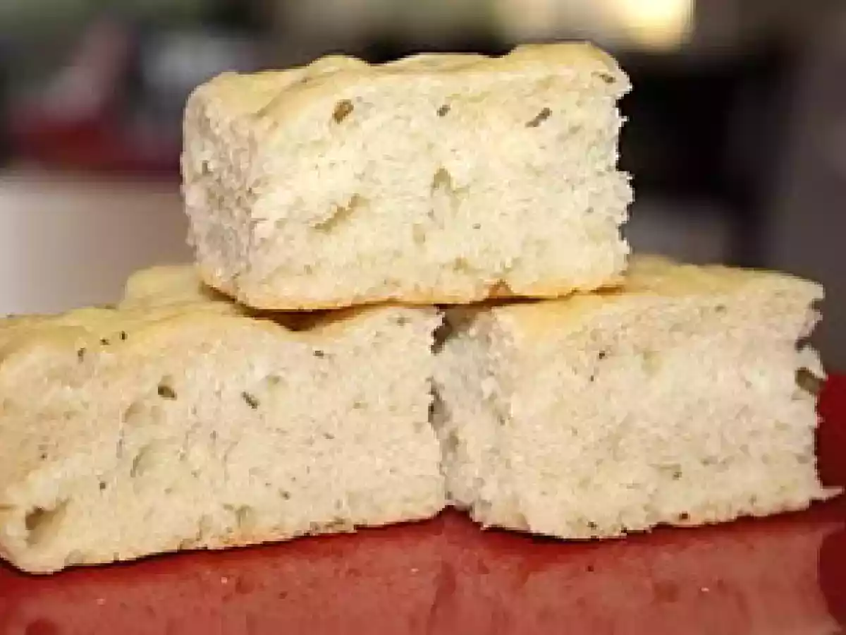 Focaccia com Alecrim na Máquina de Fazer Pão