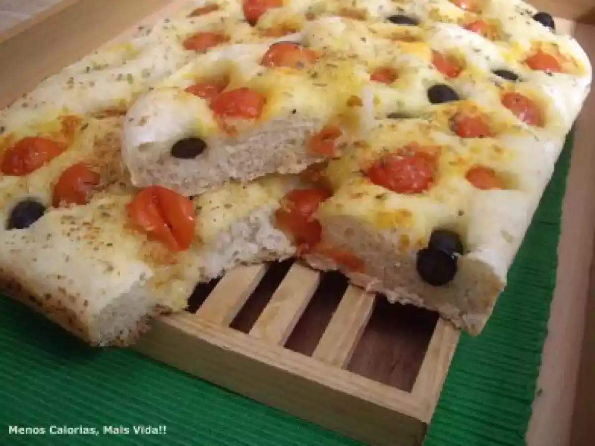 Focaccia de Tomate, Azeitonas, Alho e Orégãos - foto 3