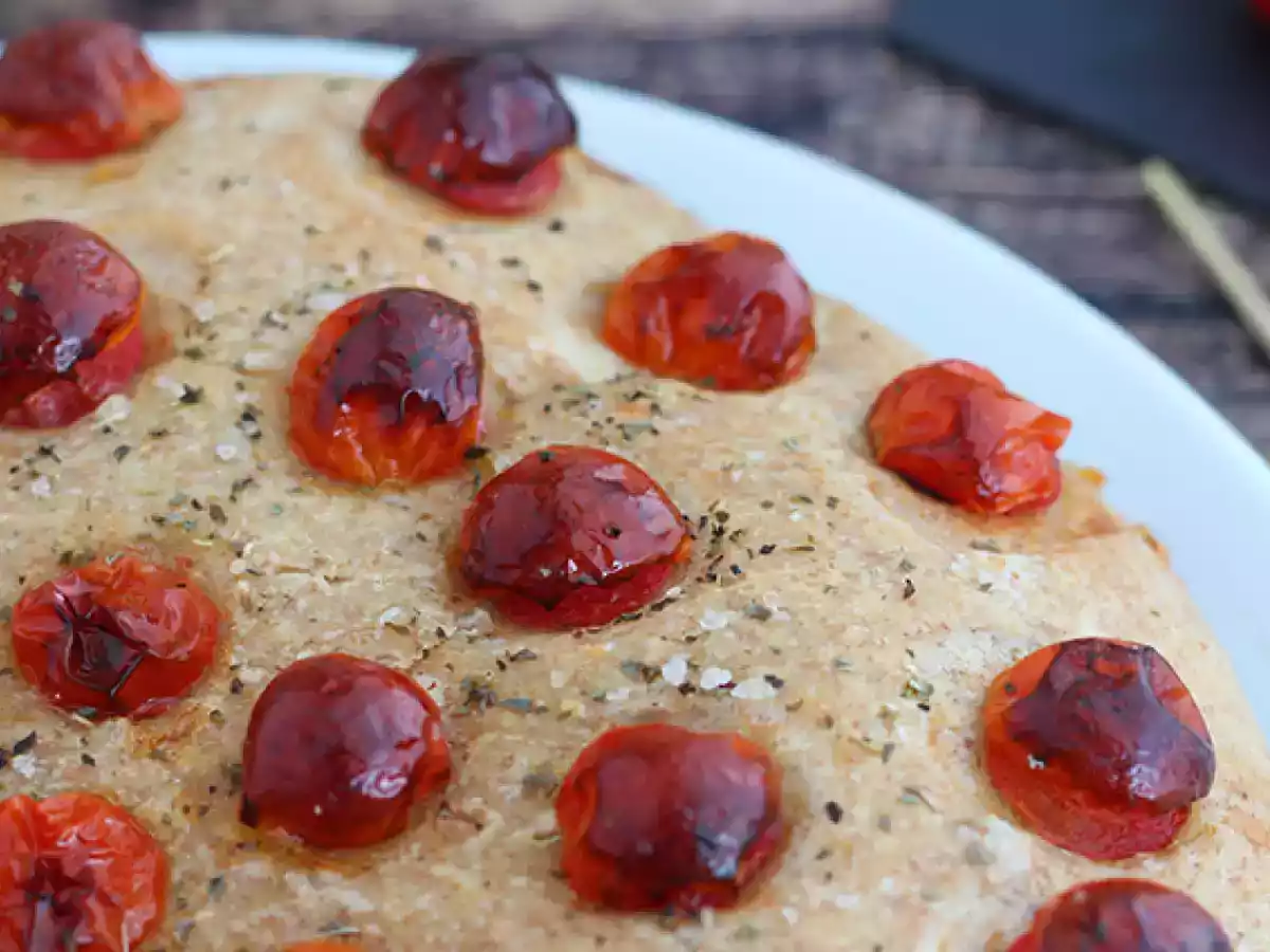 Focaccia de tomates cerejas - foto 3