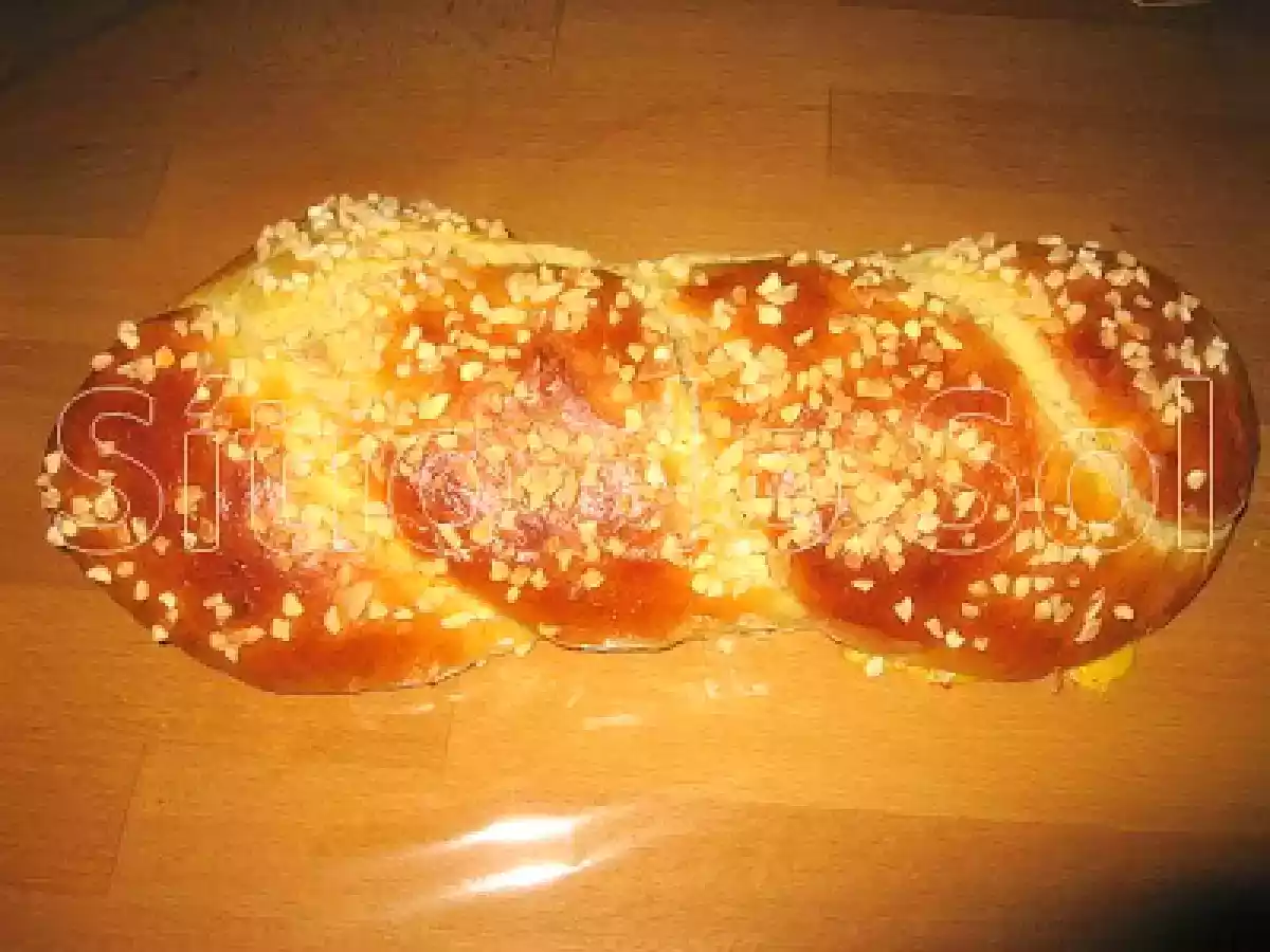 Folar de amêndoa