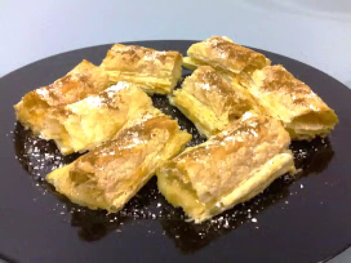 Folhado com Creme de Pastel de Nata