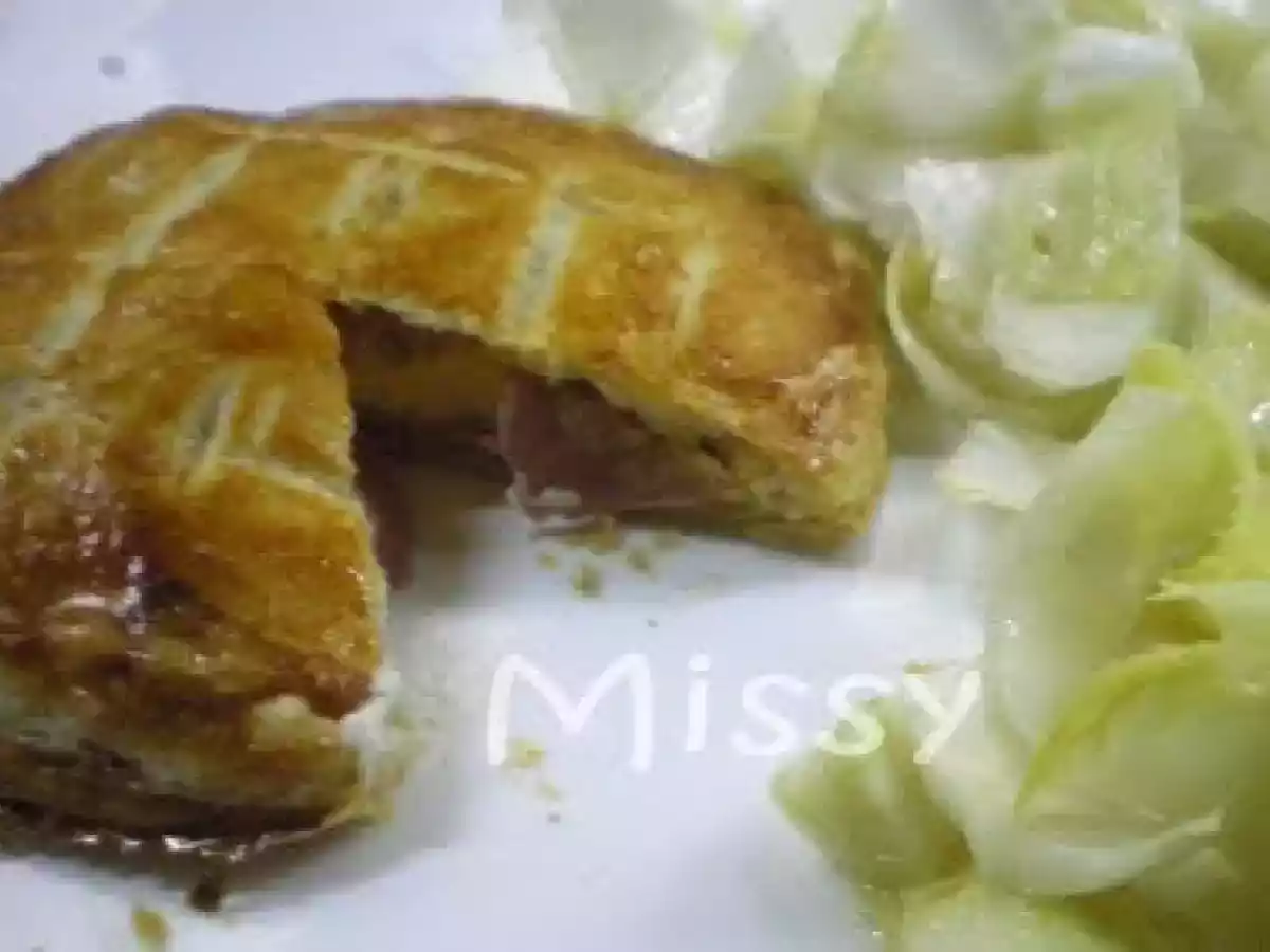 Folhado de fiambre e queijo de cabra