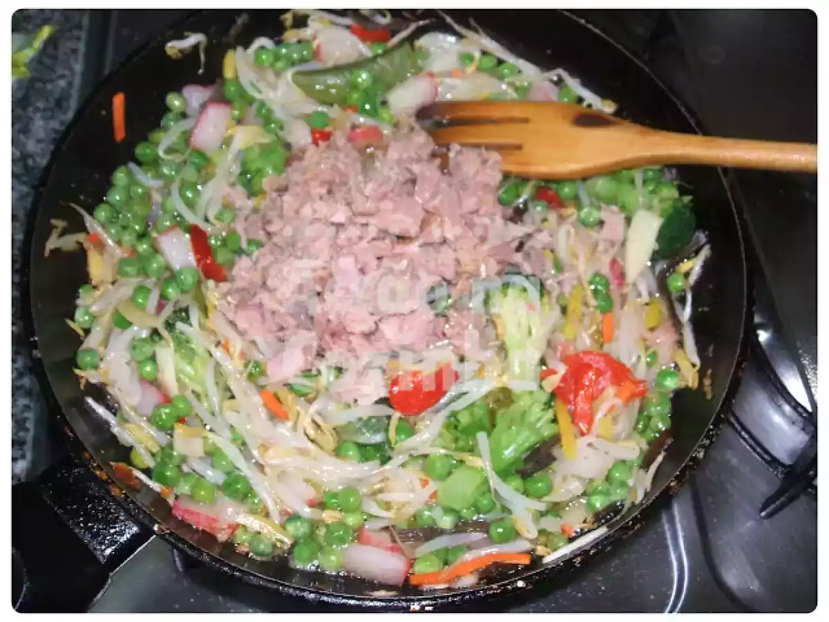 Folhado de legumes com sementes de sésamo e papoila - foto 2