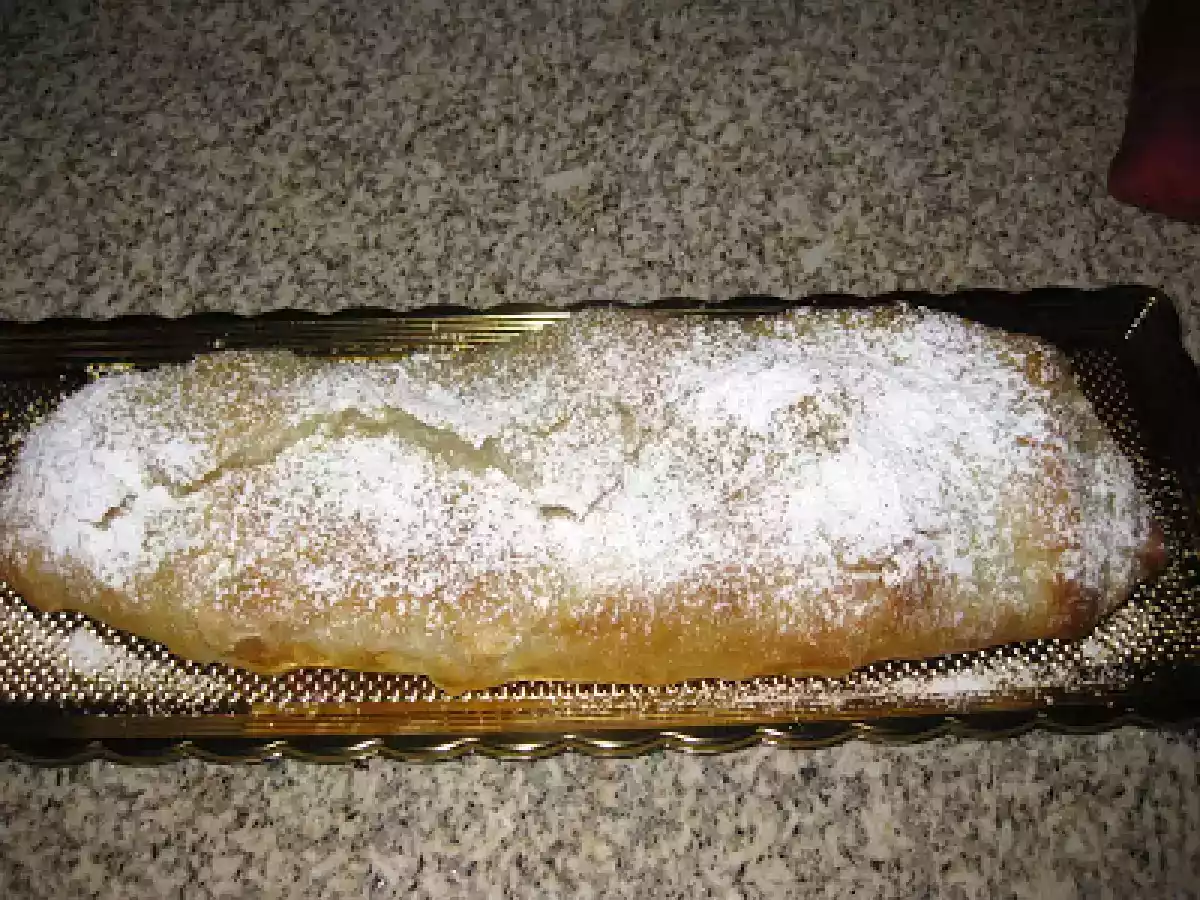 FOLHADO DE MAÇÃ