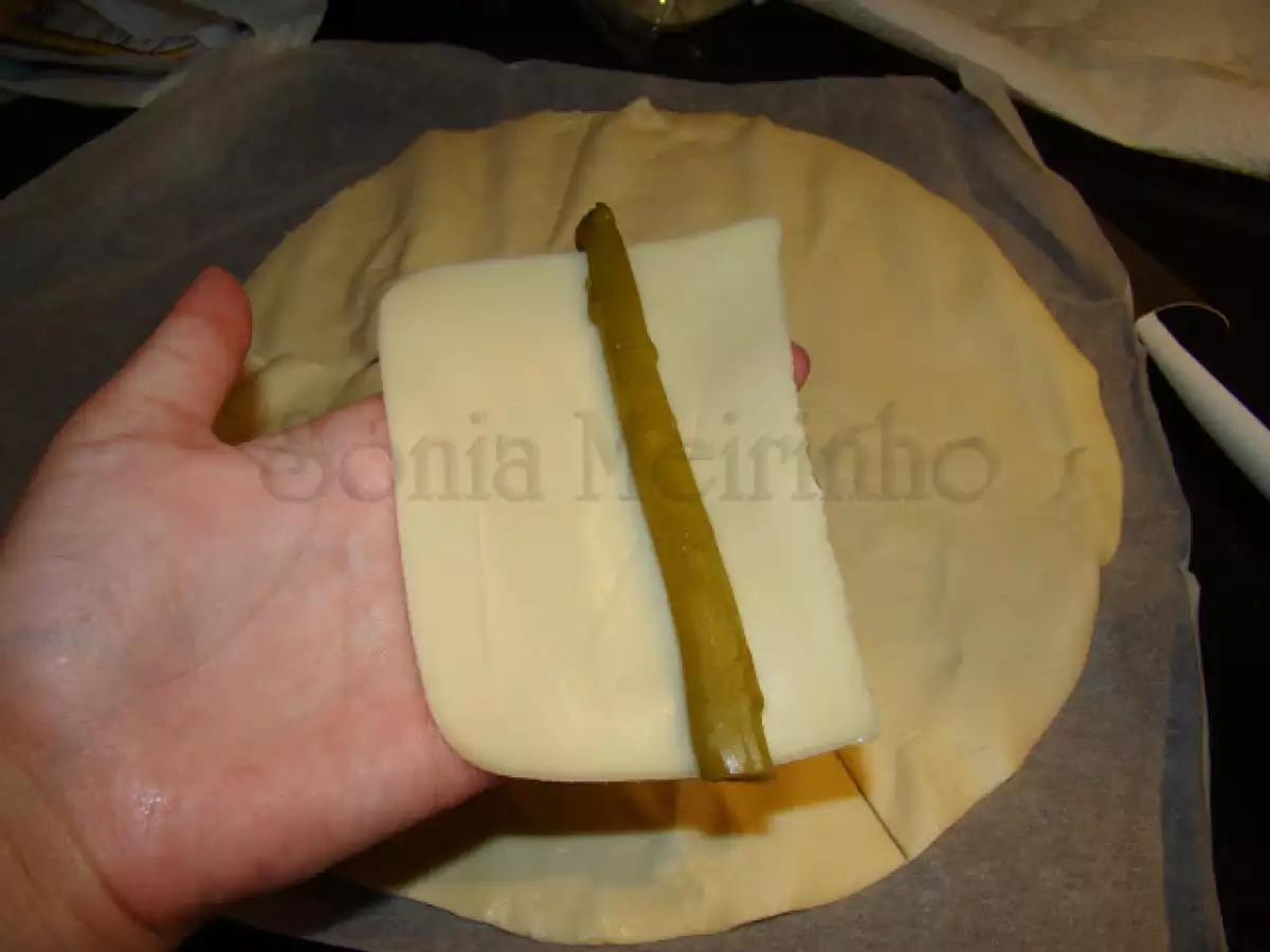 Folhados de Espargos, Queijo e Sementes de Linhaça e Papoila / Bifes de Perú e Cogumelos - foto 3