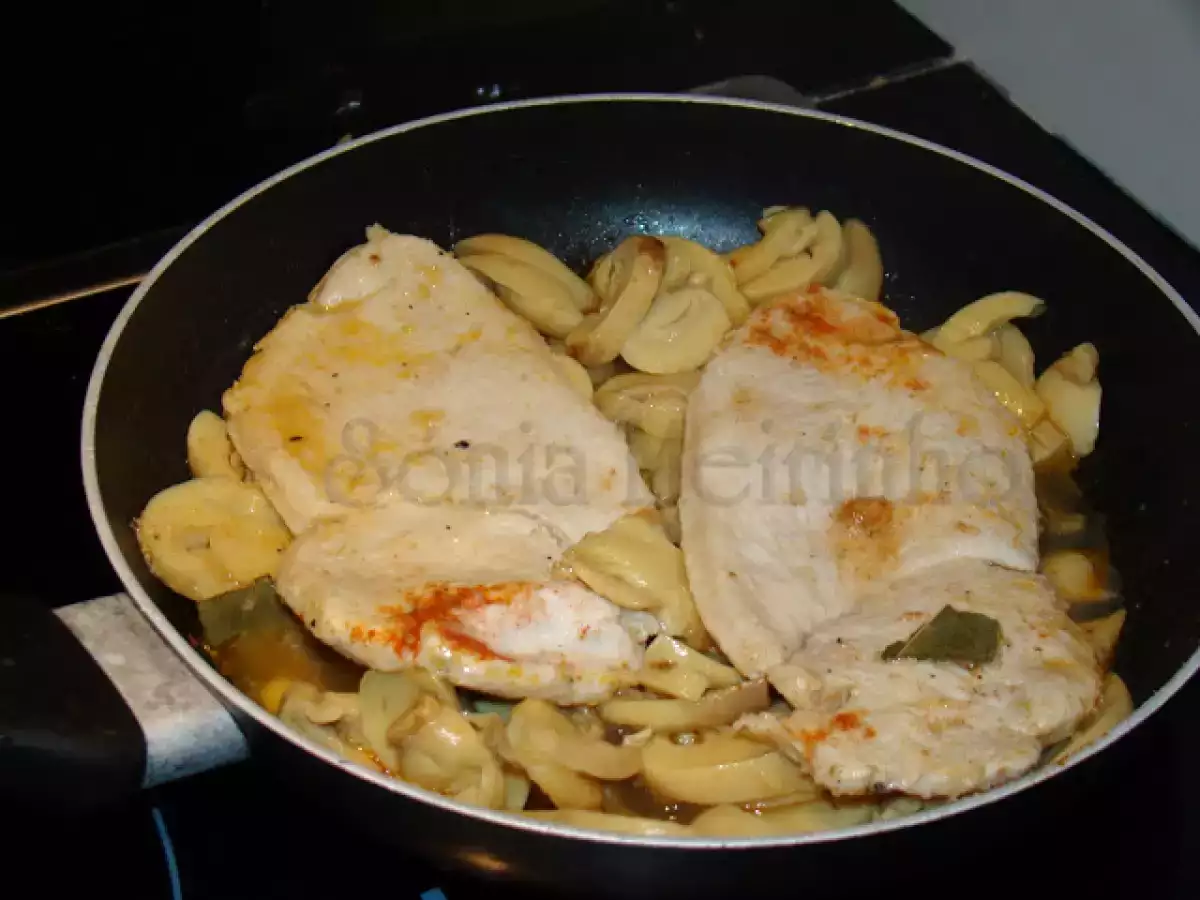 Folhados de Espargos, Queijo e Sementes de Linhaça e Papoila / Bifes de Perú e Cogumelos - foto 8