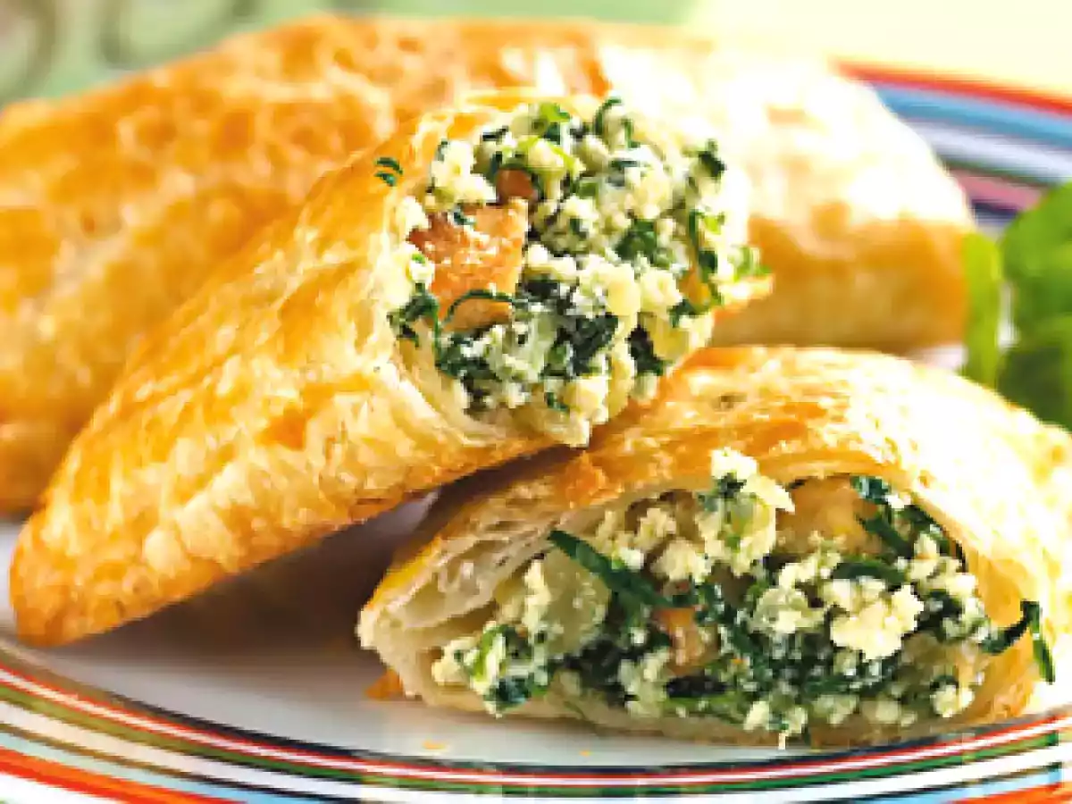 Folhados de frango com espinafre