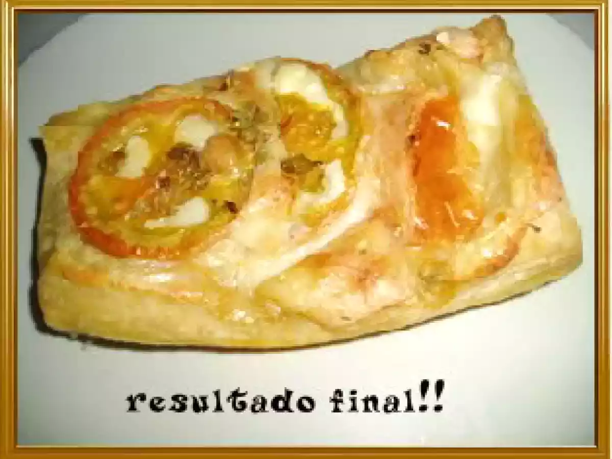 Folhados de queijo e tomate